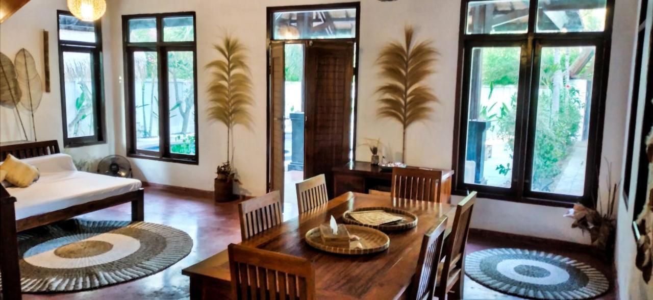 Gili Moonlight Retreat Villa กิลิไอร์ ภายนอก รูปภาพ