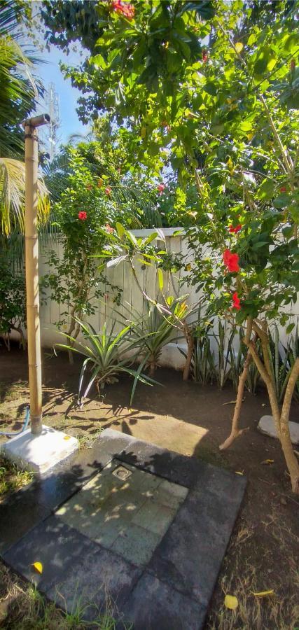 Gili Moonlight Retreat Villa กิลิไอร์ ภายนอก รูปภาพ